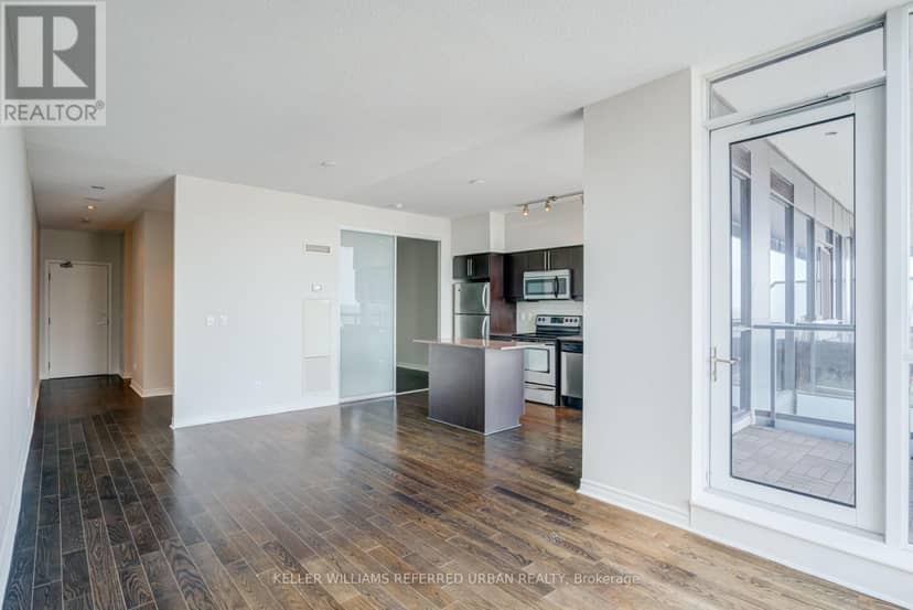 1518 - 2885 Bayview Avenue — photo 10 of 37