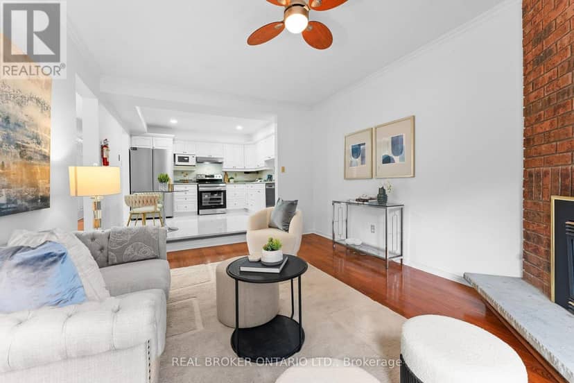 1 Baronial Court, Toronto, photo 6
