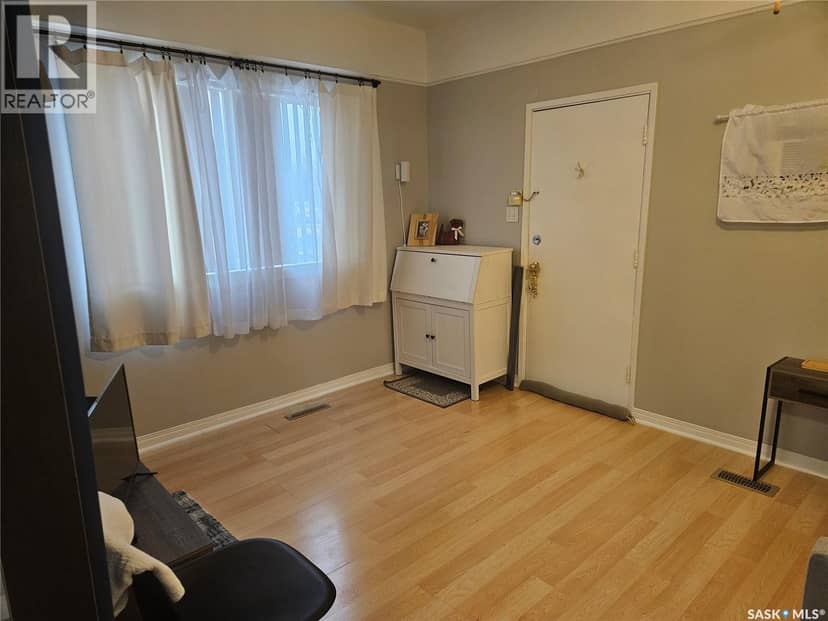 205 Main STREET — photo 2 of 11