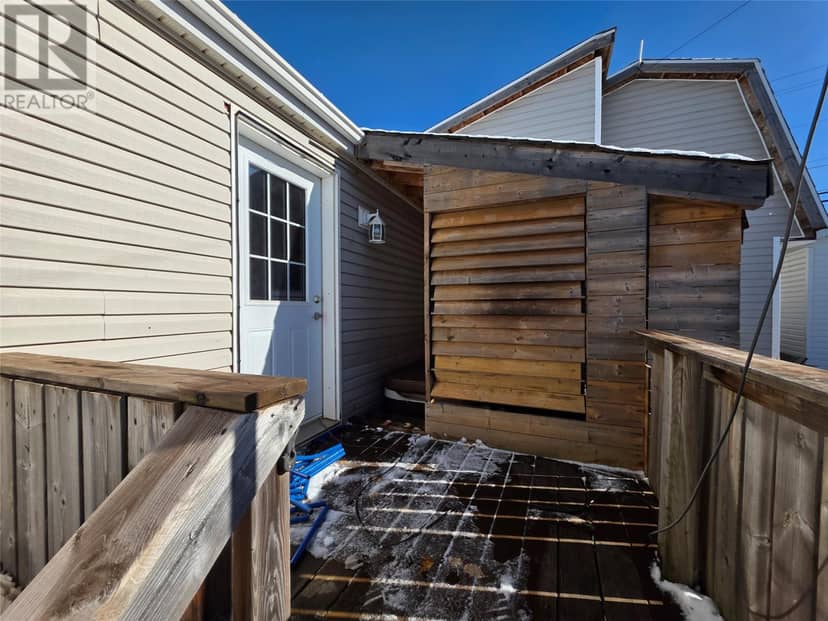 8 Cashin Avenue — photo 25 of 27