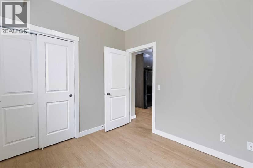 210, 300 Marina Drive — photo 17 of 27