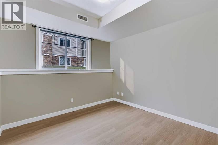 210, 300 Marina Drive — photo 14 of 27