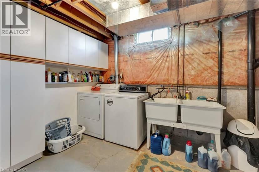 144 COVE Crescent — photo 30 of 40