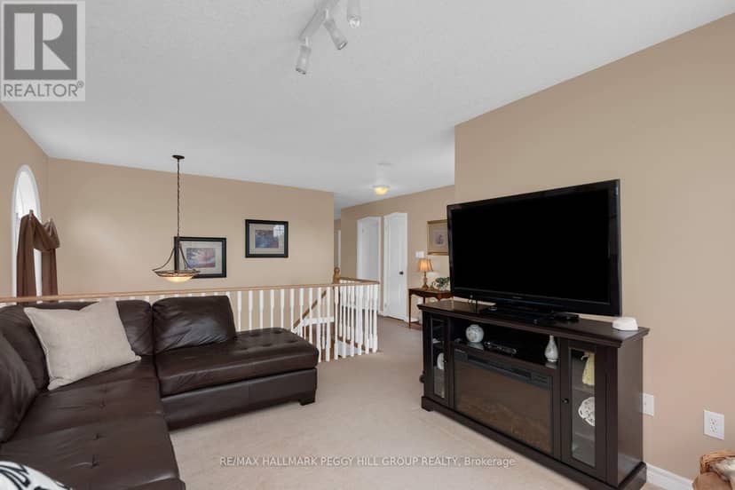 5 Sandringham Drive — photo 13 of 21