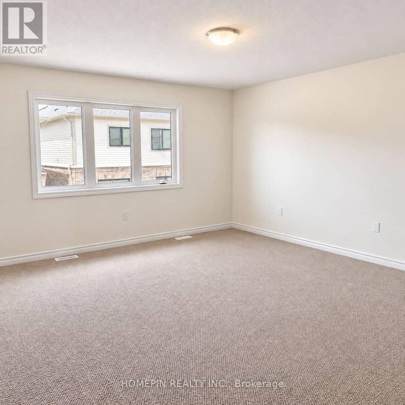 21 Phoenix Boulevard — photo 13 of 22