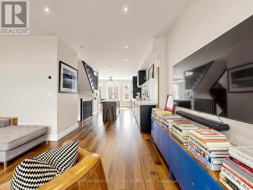 42 Bell Manor Drive — photo 5 of 40