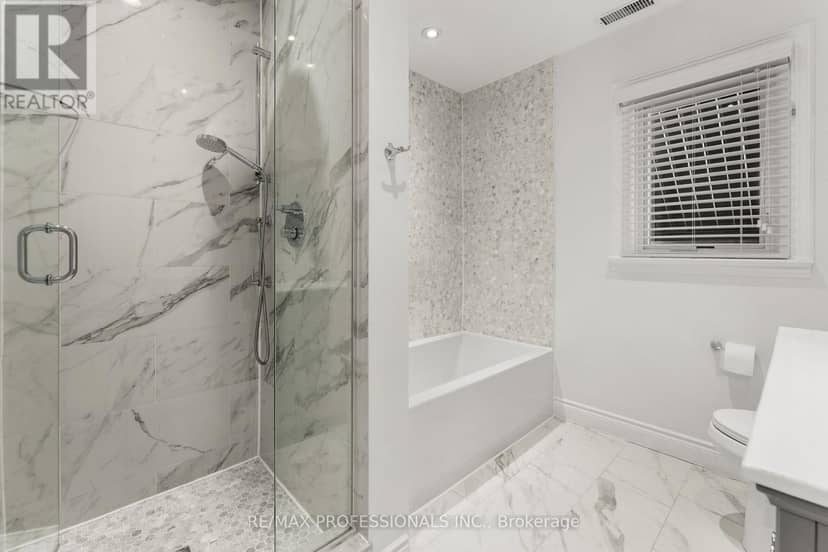 84 Humbervale Boulevard — photo 25 of 40