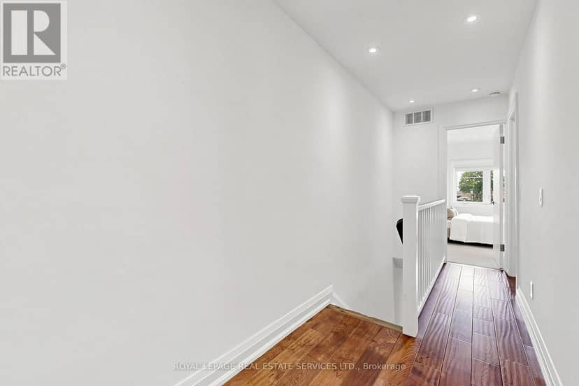 229 McRoberts Avenue — photo 13 of 30