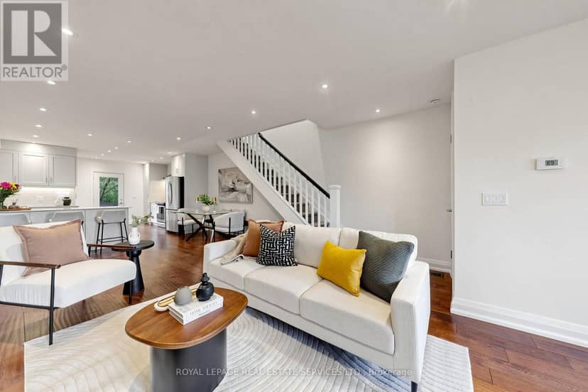 229 McRoberts Avenue, Toronto, photo 5
