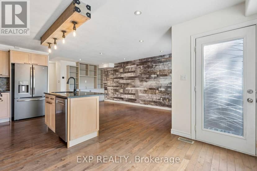 27 Pettit Street — photo 12 of 40