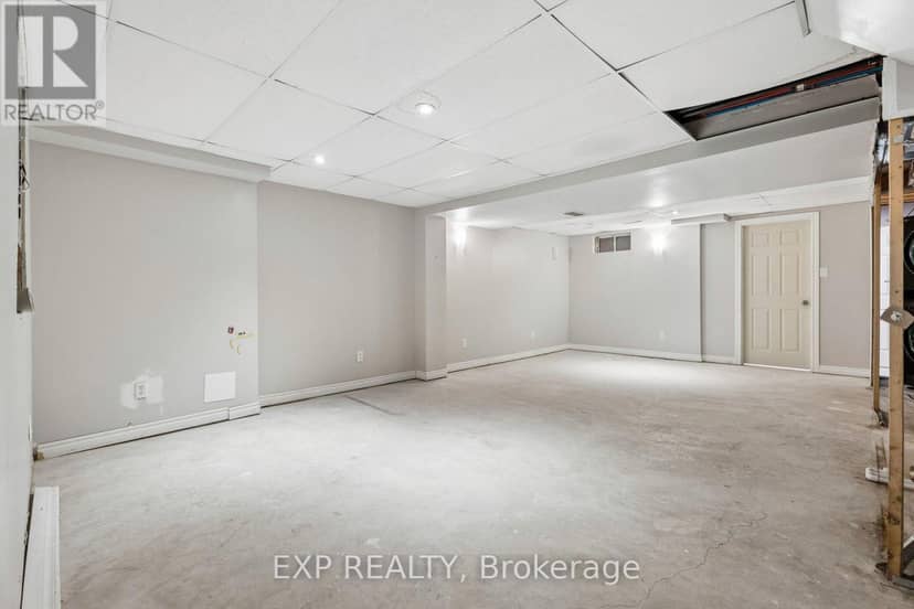 27 Pettit Street — photo 39 of 40