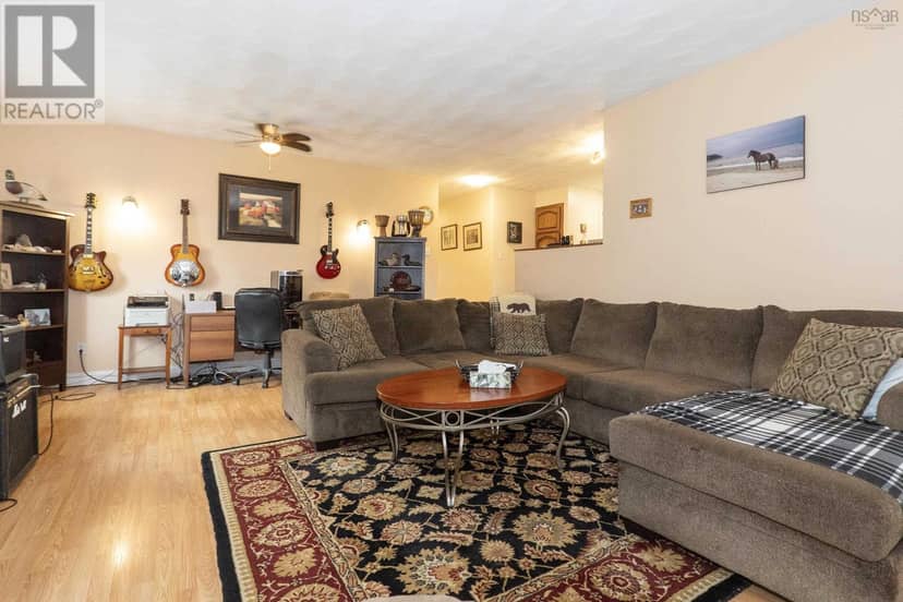 5862 Highway 6 — photo 17 of 33