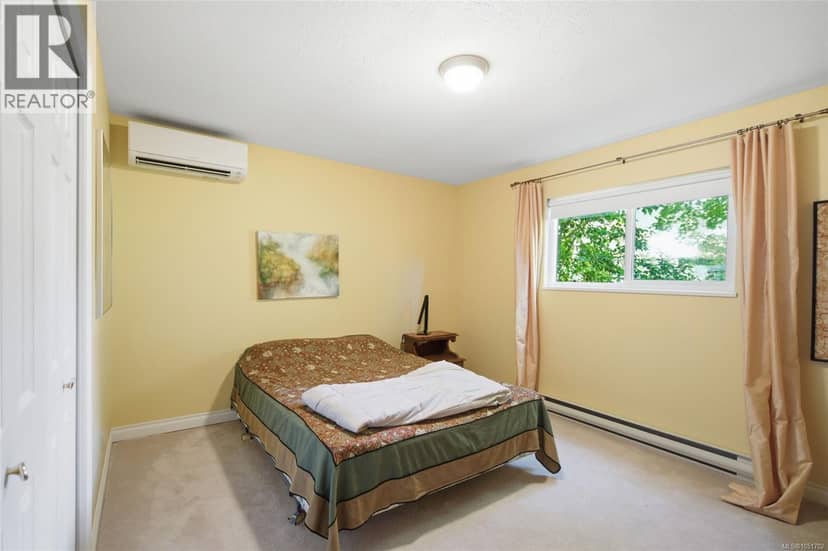 1061 Harlequin Rd — photo 28 of 40