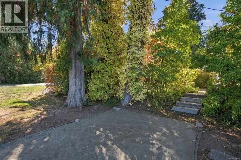 1061 Harlequin Rd — photo 40 of 40