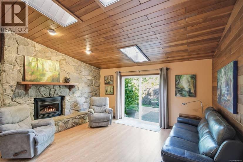 1061 Harlequin Rd, Qualicum Beach, photo 5