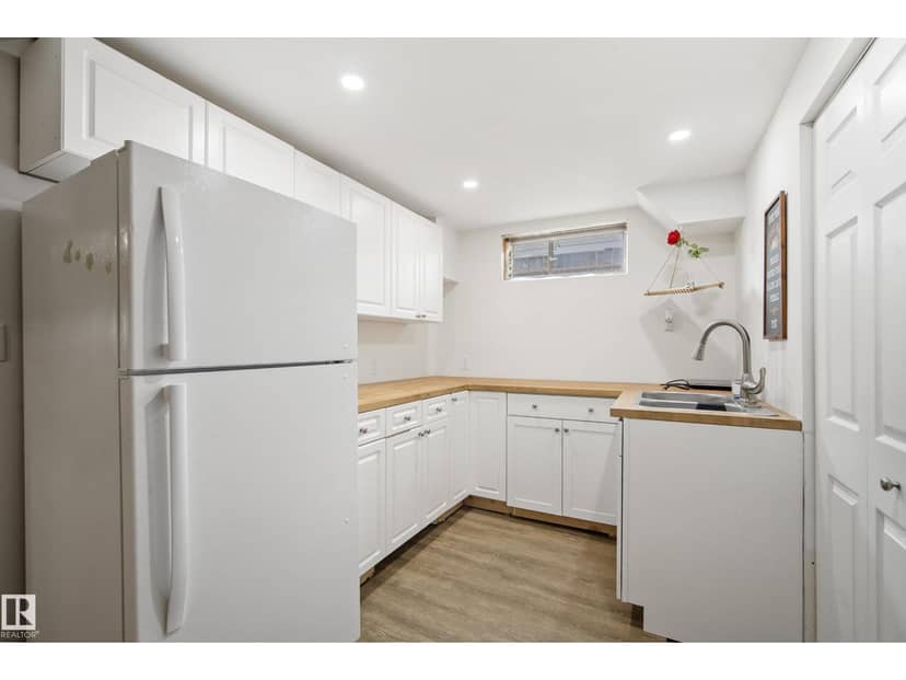 18024 73 AV NW — photo 19 of 40