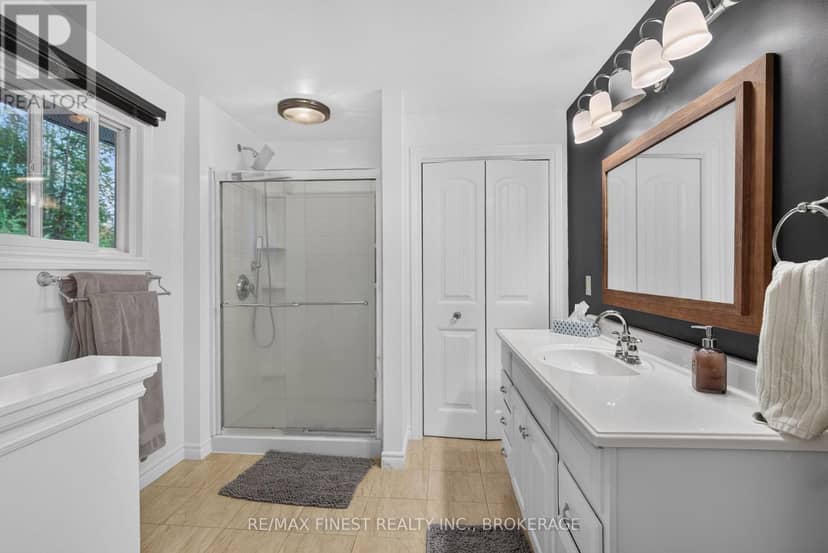 466 Mackenzie Road — photo 24 of 40