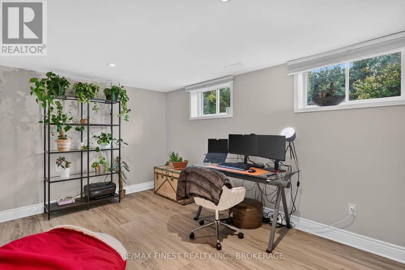 466 Mackenzie Road — photo 35 of 40