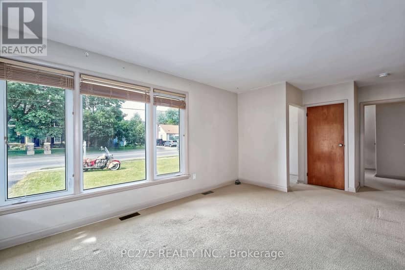 1461 Trafalgar Street, London East, photo 7