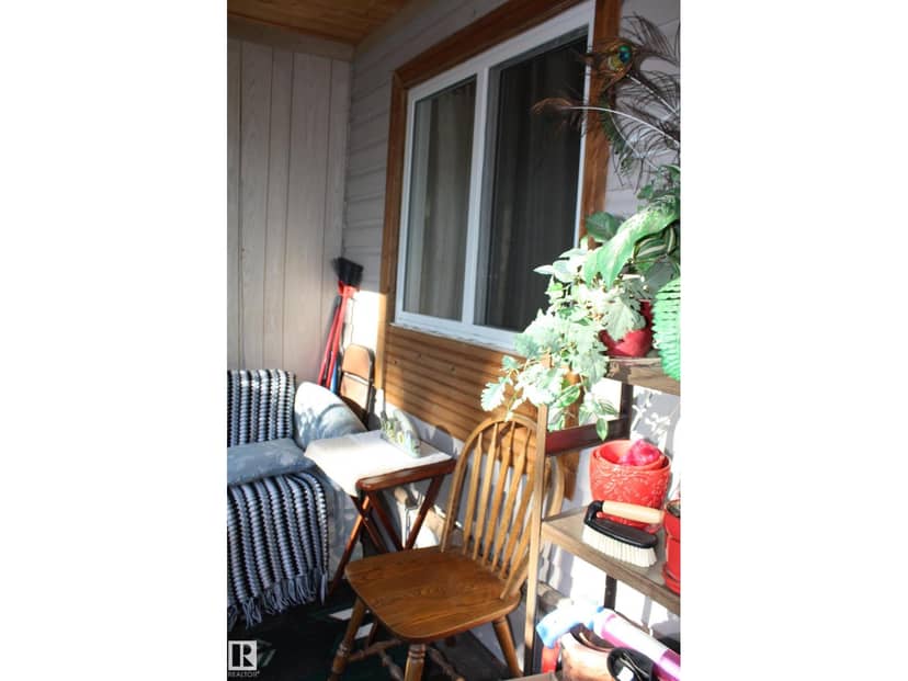 5012 49 Ave — photo 33 of 40