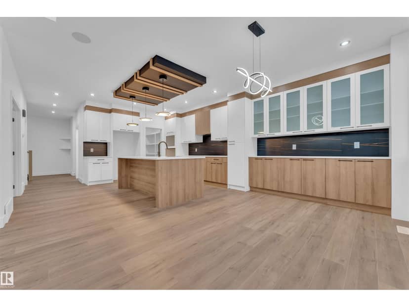 209 Basin Co — photo 15 of 40