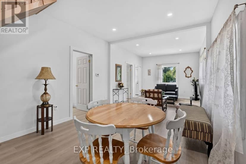 45 Phipps Street — photo 11 of 40