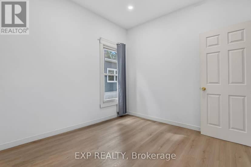 45 Phipps Street — photo 16 of 40