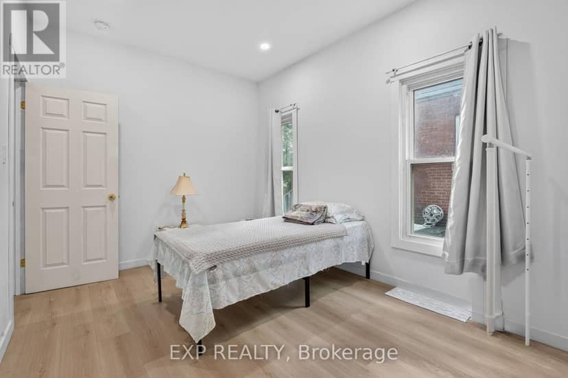45 Phipps Street — photo 17 of 40