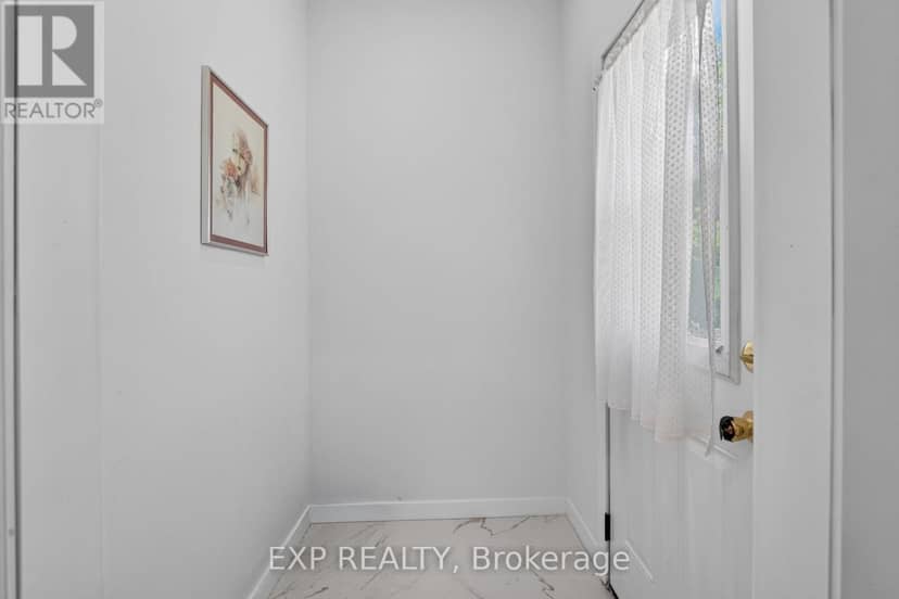 45 Phipps Street — photo 6 of 40