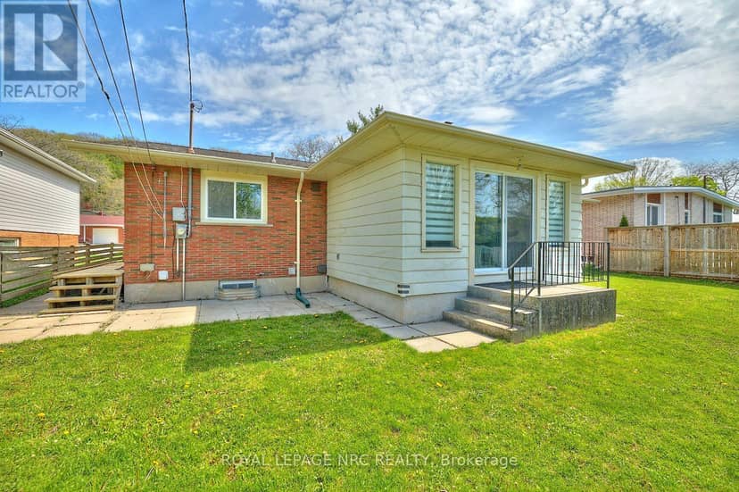 36 Valerie Drive — photo 37 of 40