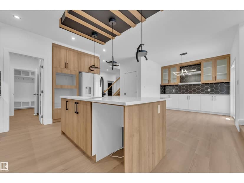 211 Basin Co — photo 21 of 40