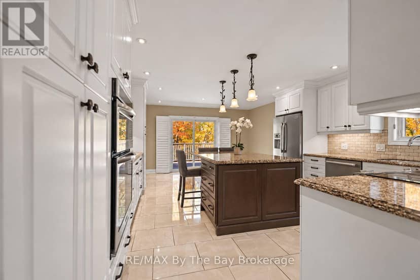 33 Telfer Road — photo 14 of 40