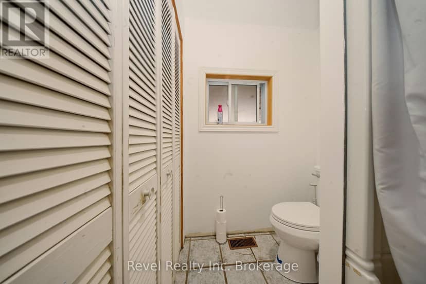 140 Bluesea Road SW — photo 14 of 40