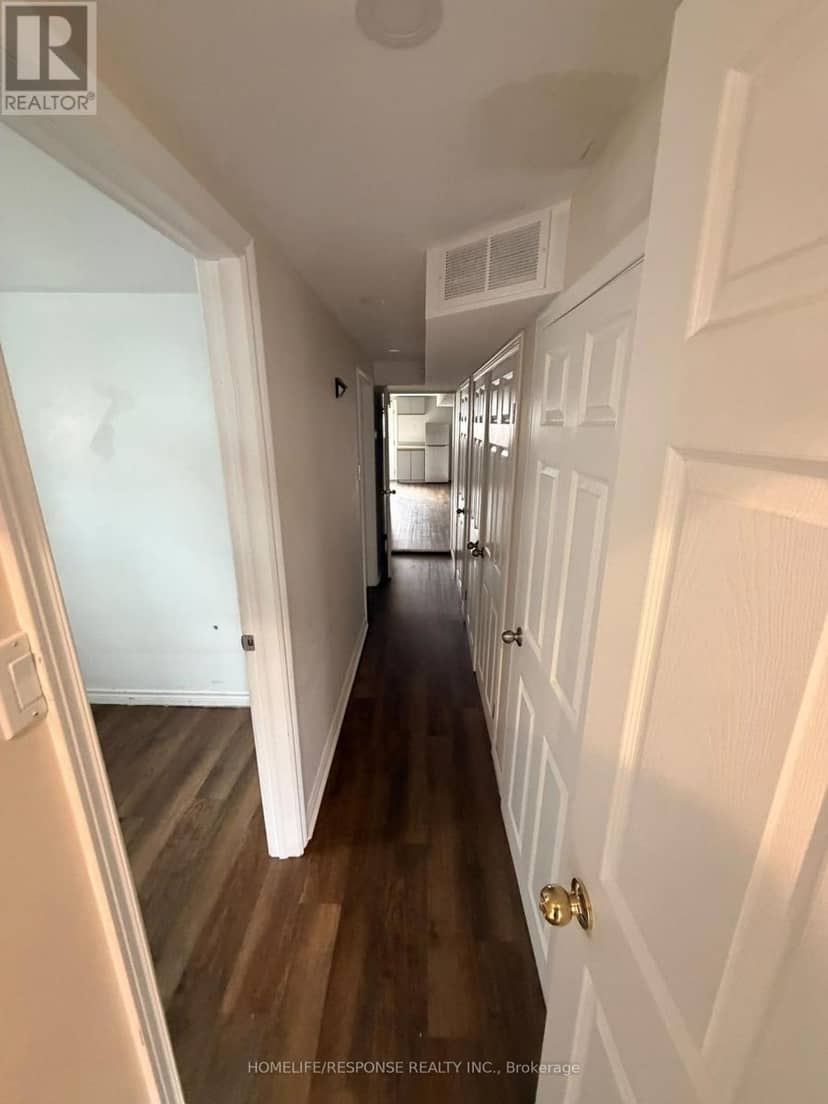 9 Songwood Drive, Toronto, photo 2