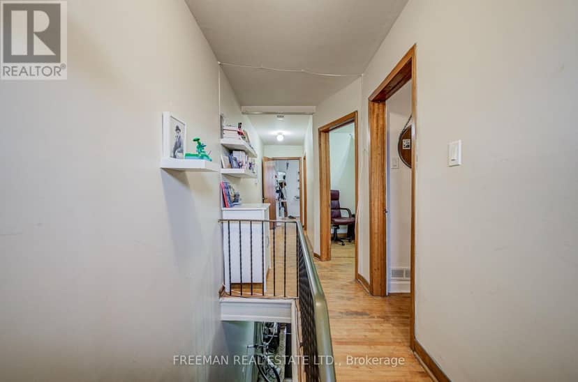 492 Manning Avenue — photo 24 of 40