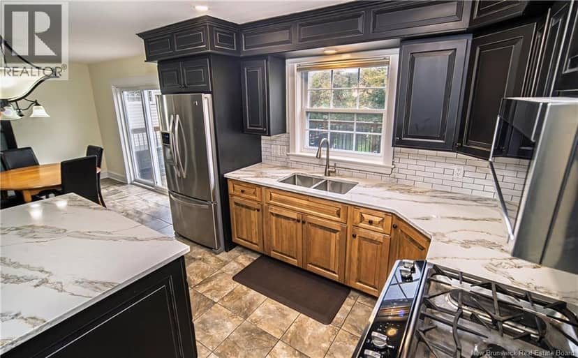 38 Red Maple Court — photo 10 of 40