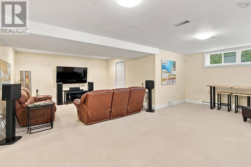 4 Fleming Drive — photo 31 of 40