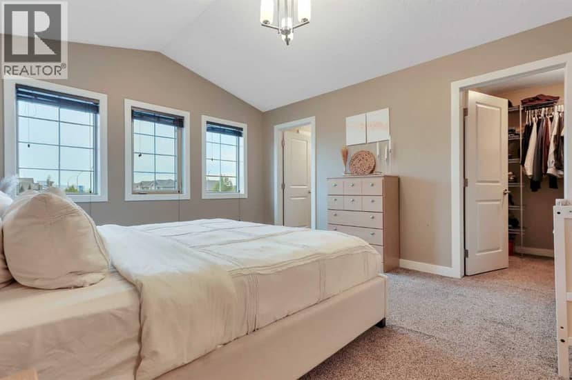 203 Cedar Square — photo 20 of 40