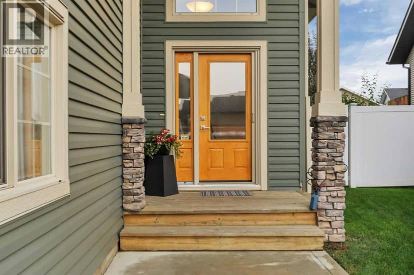 203 Cedar Square, Blackfalds, photo 2