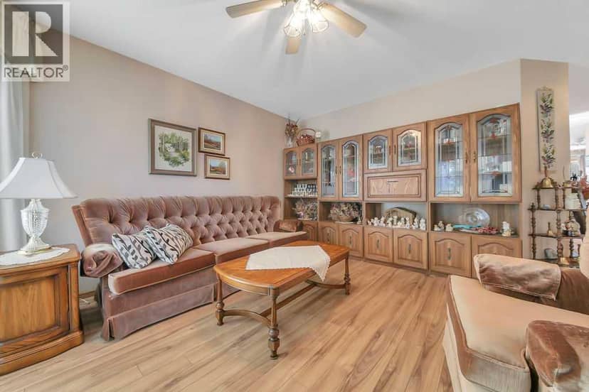 51 Willow Springs Crescent, Sylvan Lake, photo 6