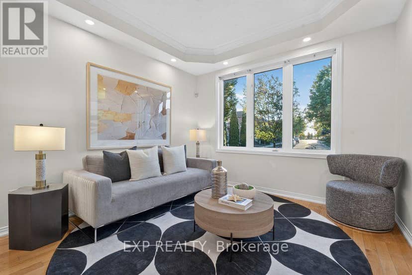 219 Hopecrest Road, Markham, photo 2