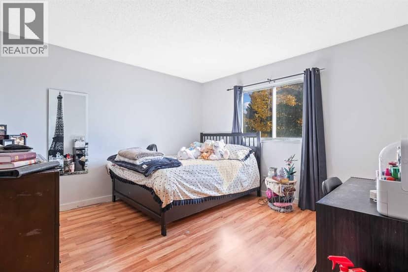 70 Dovercliffe Way — photo 25 of 40
