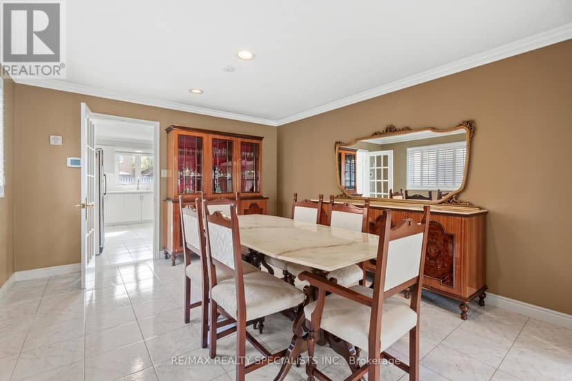 3022 Cornish Road — photo 12 of 40