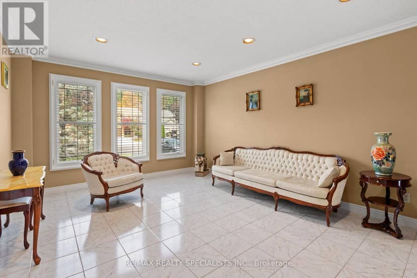 3022 Cornish Road — photo 14 of 40