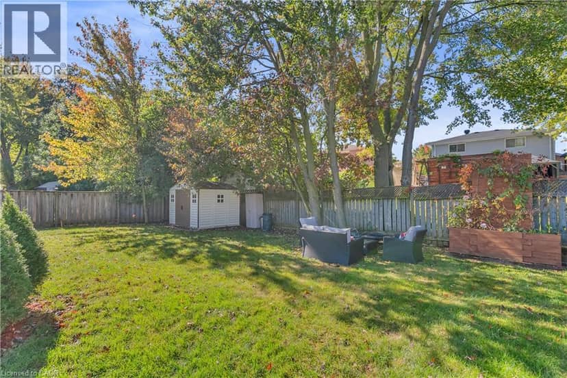 103 WESTVIEW Crescent — photo 6 of 40