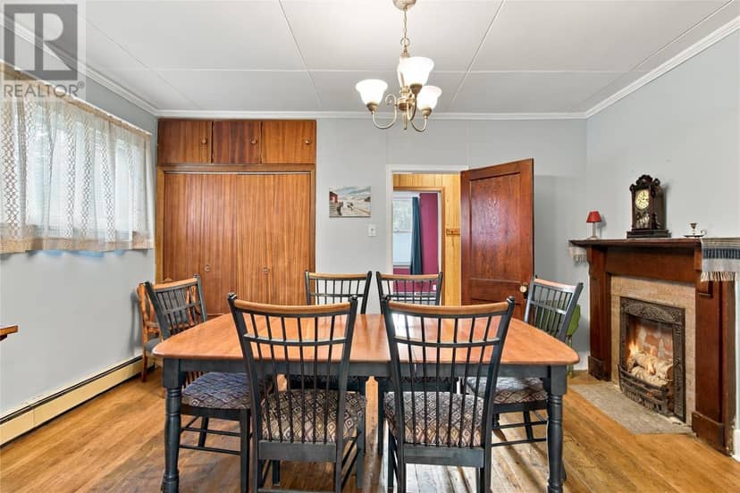 55 Newtown Road — photo 12 of 31