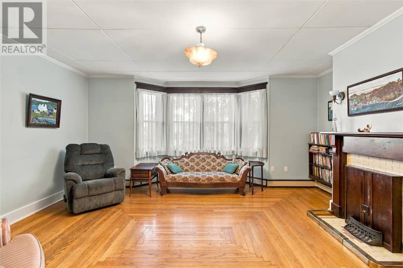 55 Newtown Road — photo 10 of 31