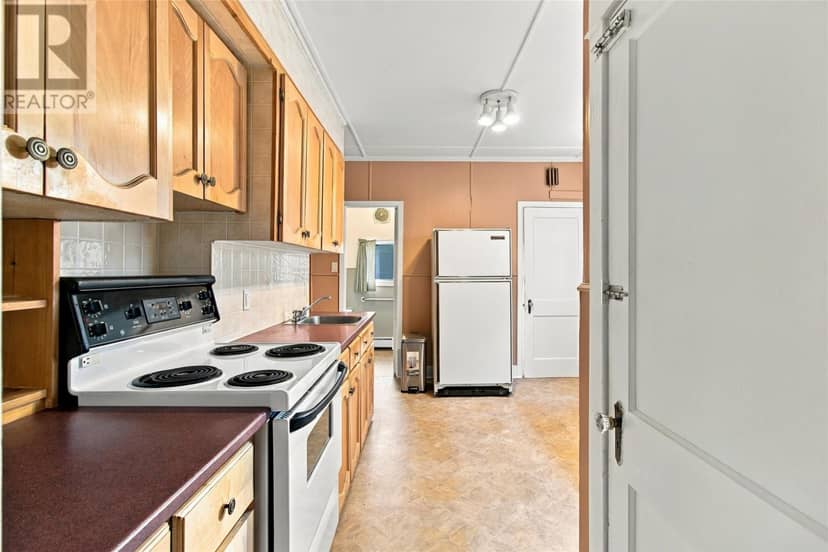 55 Newtown Road — photo 19 of 31