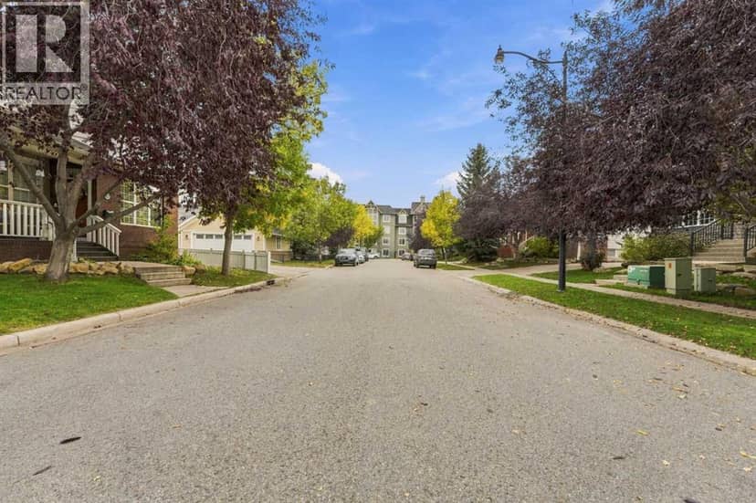 113 Ypres Green SW, Calgary, photo 2