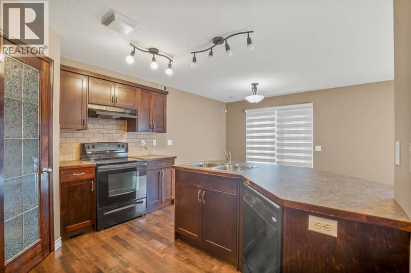 19 Oldring Crescent — photo 16 of 40